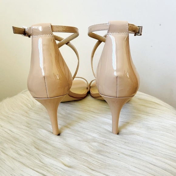 Michael Kors “Ava” Mid Sandal - Picture 6 of 9